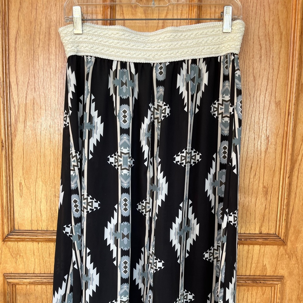 Rue 21 Black Maxi Skirt - XL - Geometric Aztec Pattern, Boho Style‎